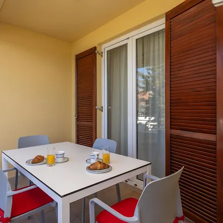 Mansuela Punta Apartman *