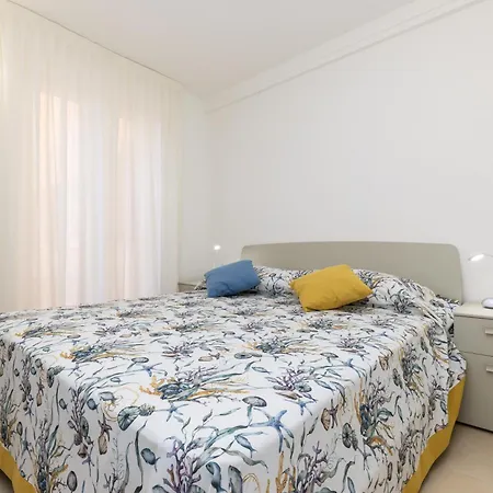 Mansuela Punta Apartman *