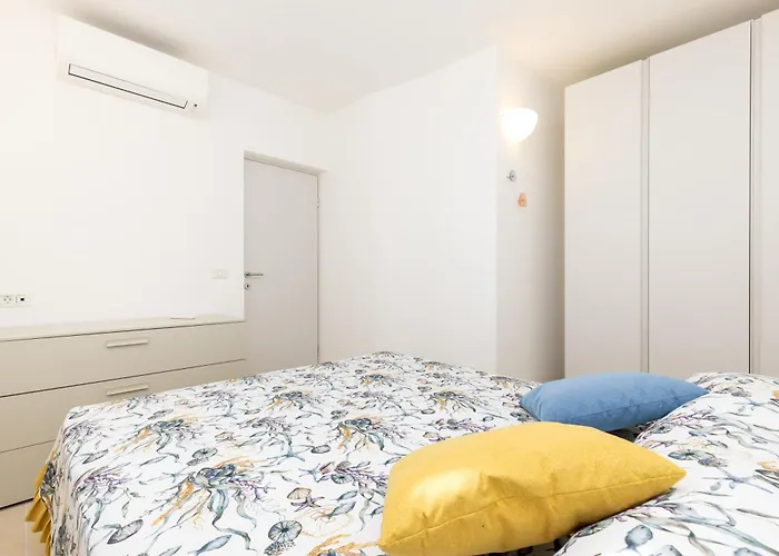 Mansuela Punta Veli Lošinj