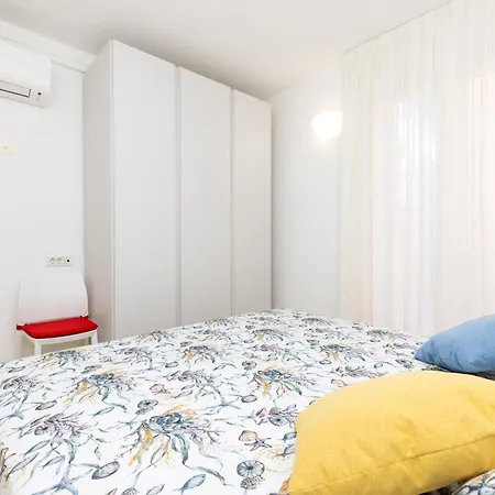 Apartment Mansuela Punta